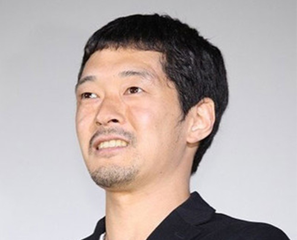 綾部真弥